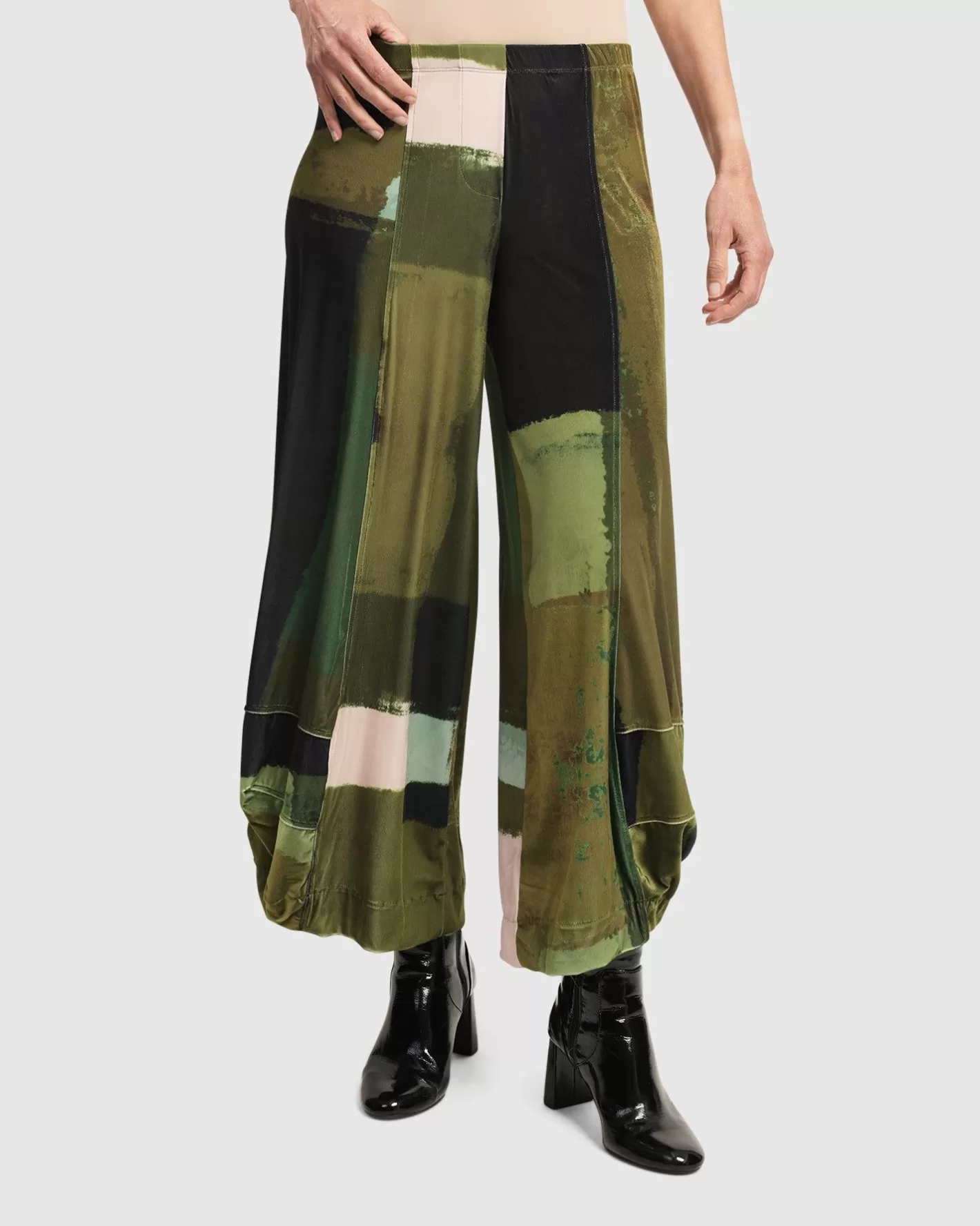 Al Fresco Punto Pants, Olive | Alembika Fashion