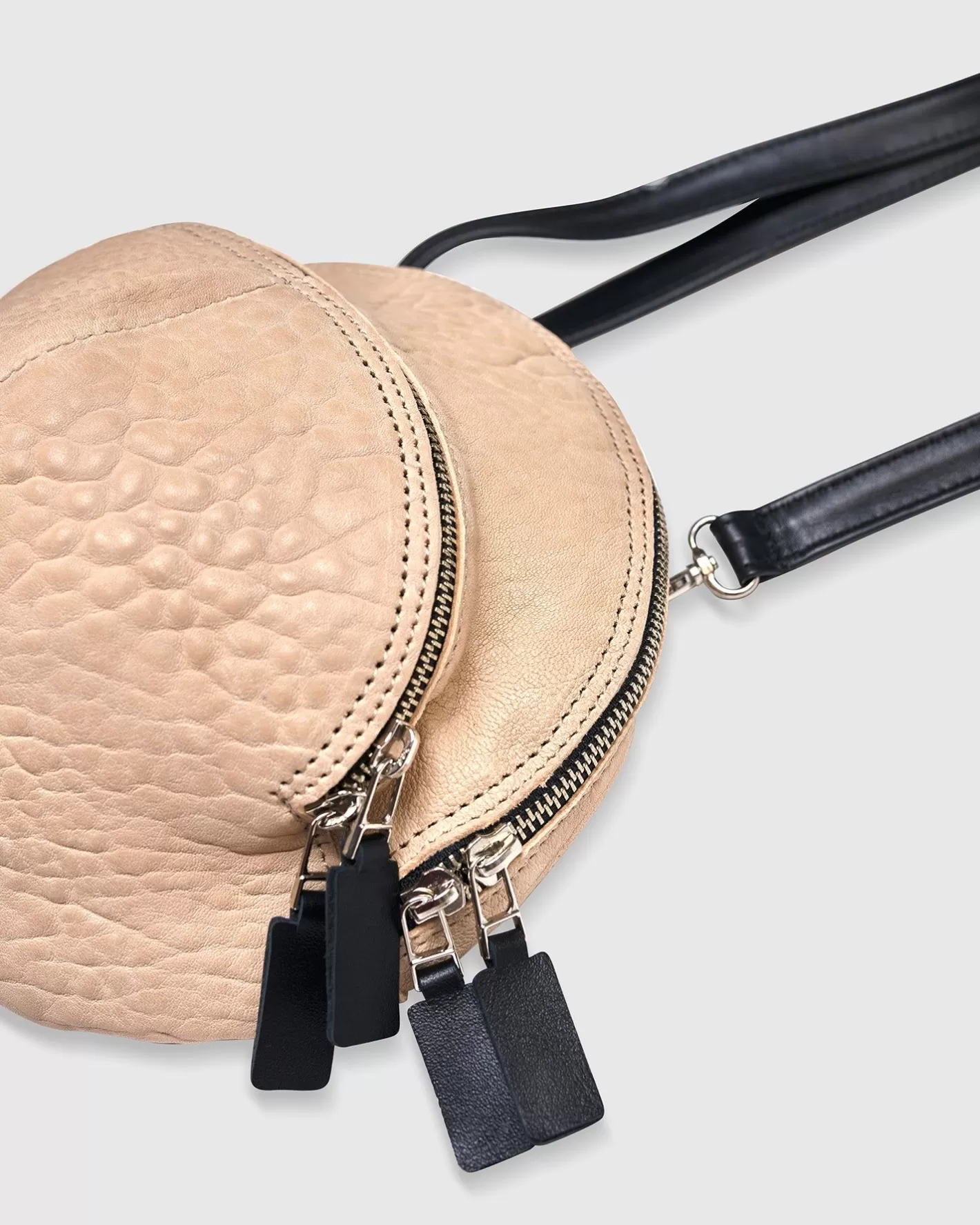 Circle Canteen Bag, Nude | Alembika New