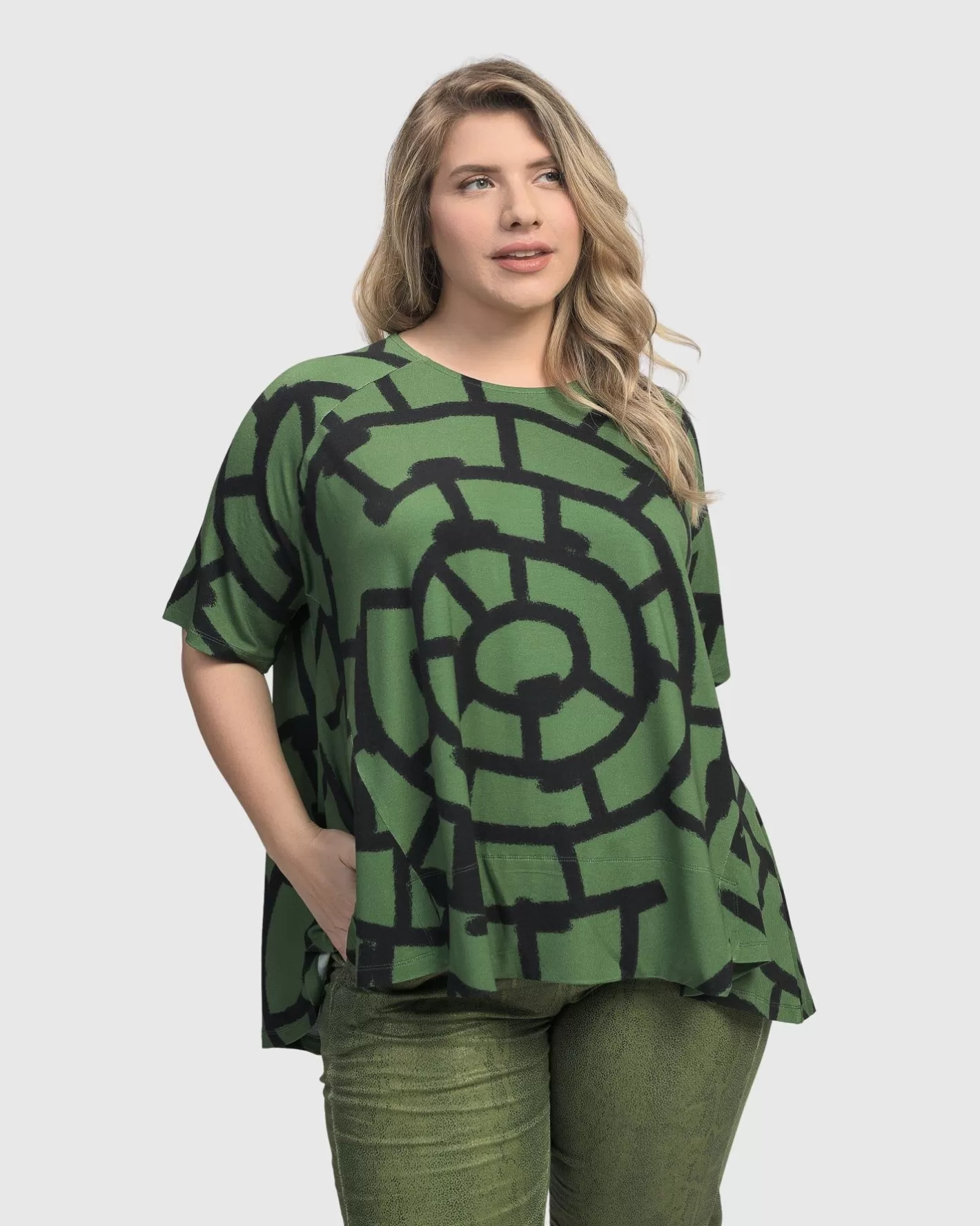 Hypnotic Swing Tunic Top, Clover | Alembika Sale