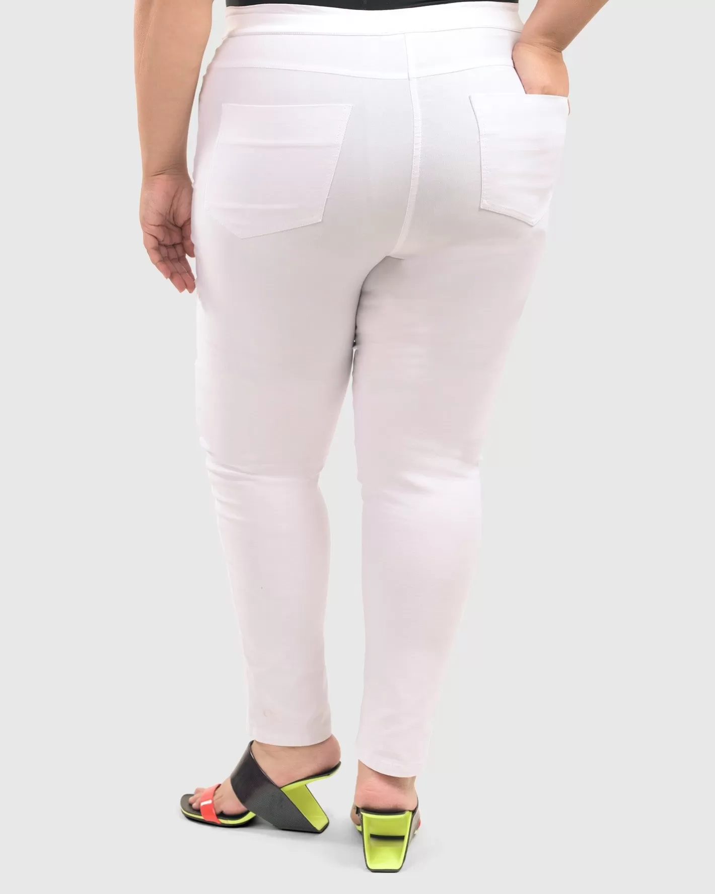 Perfect Skinny Jeans, White | Alembika Shop