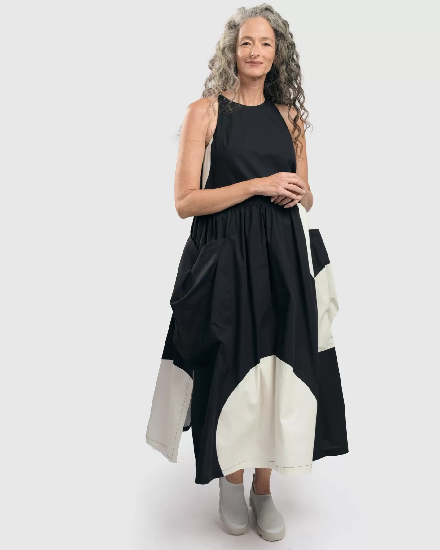 Sleeveless Maxi Dress, Black | Alembika Hot